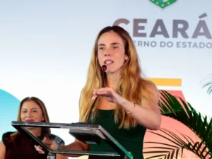 Jade Romero defende projeto coletivo e diz que aliados buscarão acomodação na chapa governista do Ceará