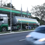 Mais de 80% dos estados aderem a subsídio ao diesel importado e governo prevê ajuda de R$ 1,20 por litro