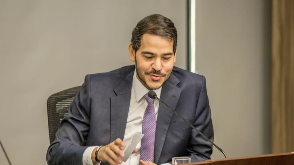 Resistência a Jorge Messias no STF diminuiu, diz líder do PT no Senado em meio à articulação por vaga na Corte 1 Resistência a Jorge Messias no STF diminuiu, diz líder do PT no Senado em meio à articulação por vaga na Corte