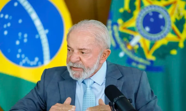 “Fizeram conosco, a gente vai fazer com eles”, diz Lula sobre reação do Brasil aos Estados Unidos