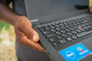 Programa Computadores para Inclusão destina mais de 800 equipamentos a pessoas com autismo e amplia inclusão digital