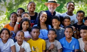 Lula publica mensagem de Páscoa e deseja renovação, união e paz aos lares brasileiros