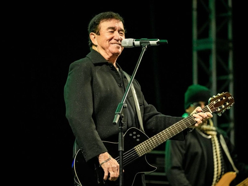 Comissão cobra retirada de Amado Batista da festa dos 300 anos de Fortaleza após repercussão