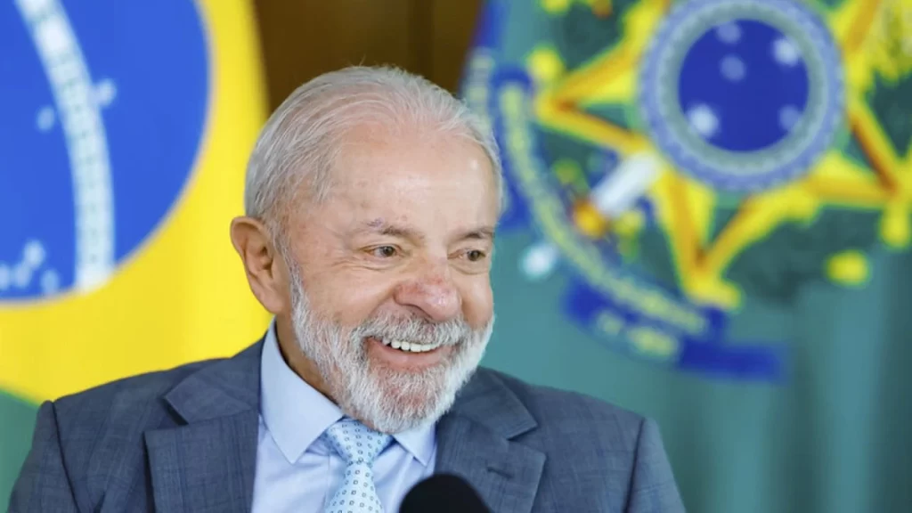 Lula diz que inteligência dos cearenses ajudou a levar o ITA para Fortaleza e reforça peso do Ceará na educação
