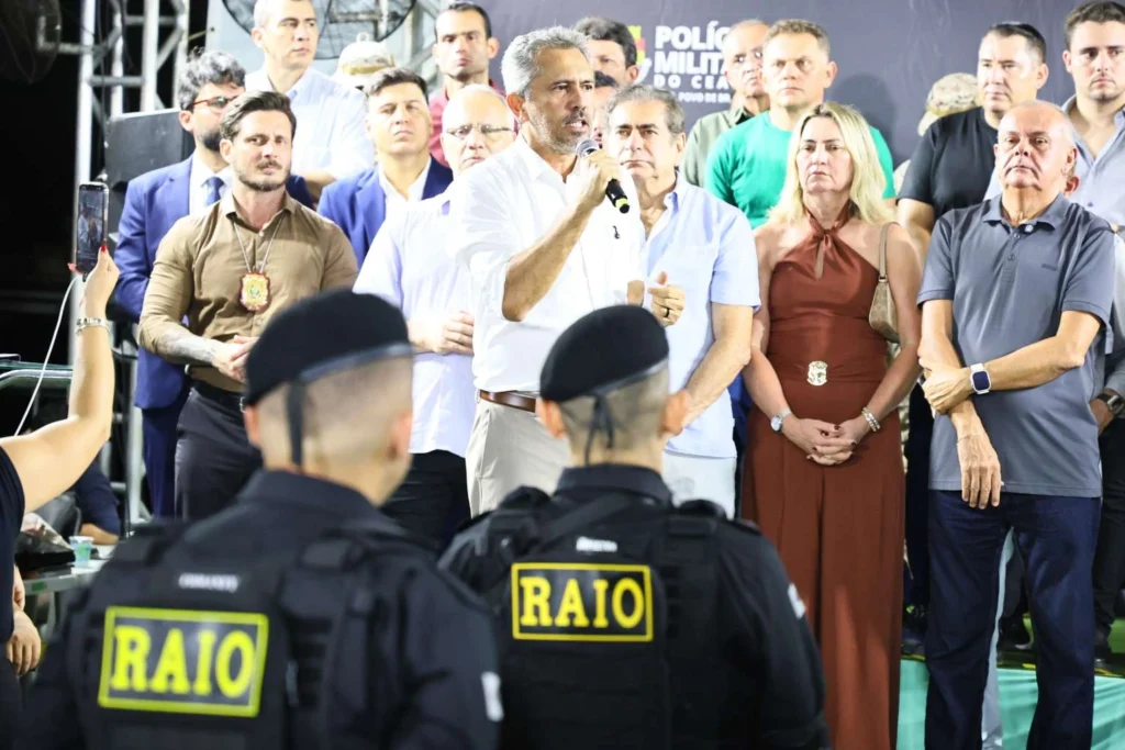Elmano entrega nova base do CPRaio e central de videomonitoramento em Cruz, no Litoral Norte