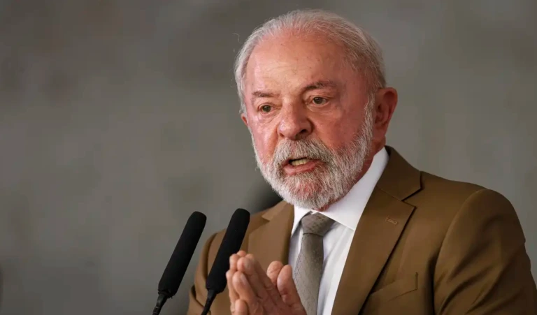 Lula sinaliza incluir inadimplentes do Fies em novo programa de renegociação de dívidas