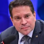 Prisão de Ramagem nos EUA abre cenários de deportação, extradição ou asilo e amplia crise política