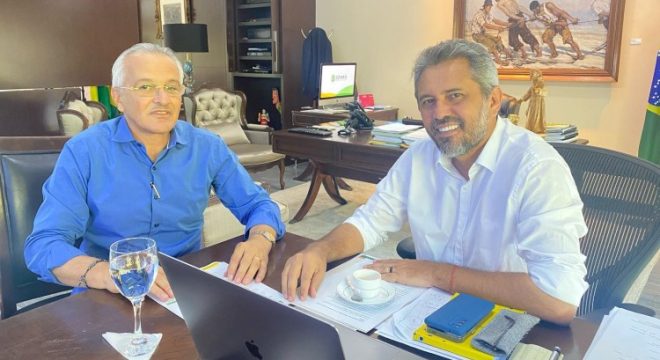 “Qual o problema ele ser candidato?”, questiona Elmano sobre pré-candidatura de Giovani Sampaio