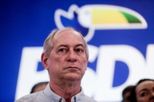 Divisão no PL e no bolsonarismo complica aproximação com Ciro Gomes