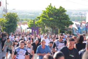 Tradicional subida ao Horto marca a programação da Semana Santa em Juazeiro do Norte