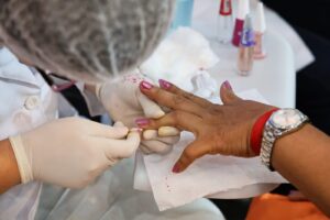 Ceará volta a gerar empregos e registra saldo positivo em fevereiro de 2026