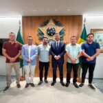 p.16 - Em reunião com o presidente da Alece, deputado Pedro Lobo articula melhorias para Penaforte