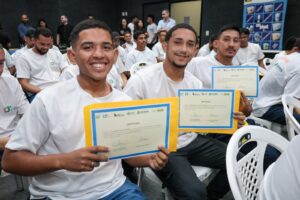 Governo do Ceará promove ação de qualificação profissional com inserção imediata no mercado de trabalho para alunos de Maracanaú e região