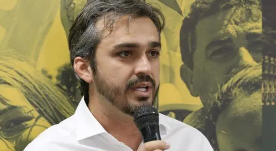p.9 - NOVO COMANDO