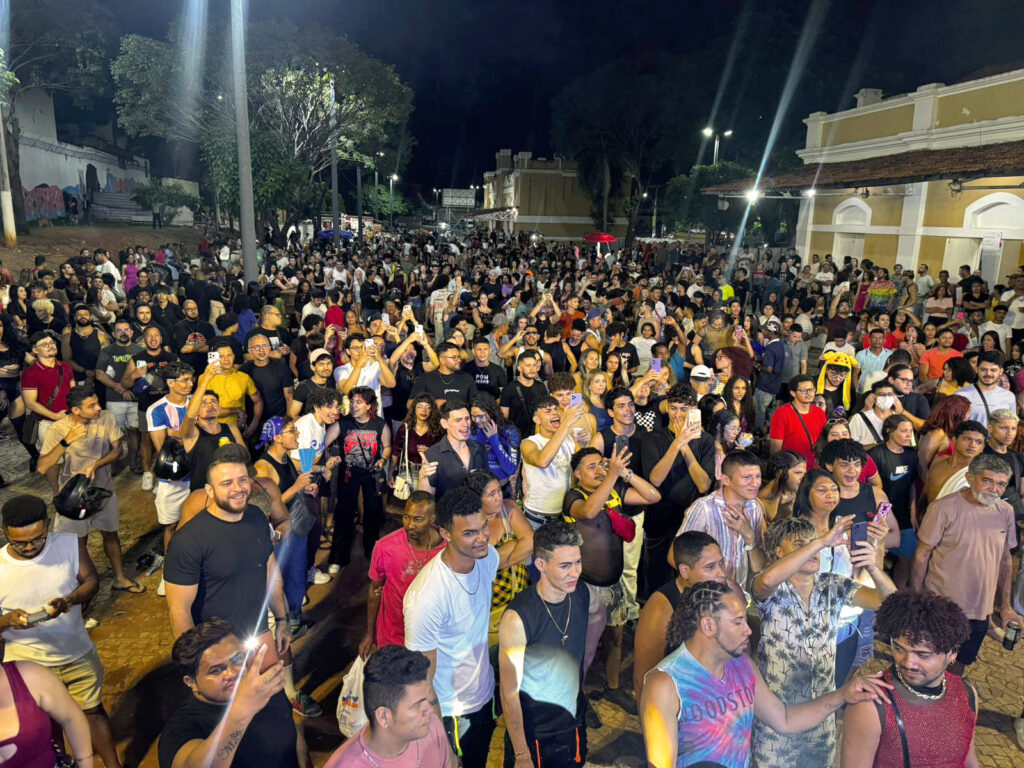 Pagina 1 e da Página 2 - 2