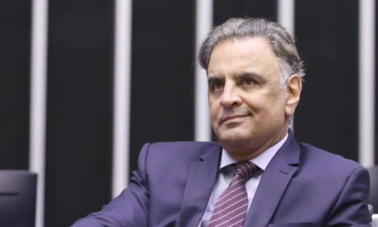 Cidadania dá aval a Aécio Neves para disputar o Planalto em 2026