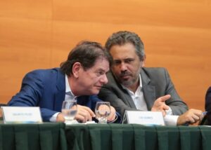 Cid Gomes sinaliza reeleição ao Senado e movimenta bastidores da base governista no Ceará