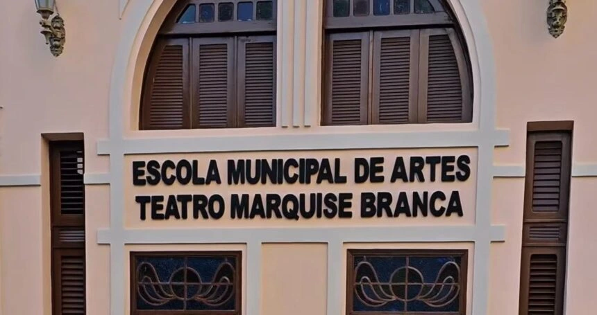 Teatro Marquise Branca será reinaugurado em Juazeiro do Norte após 13 anos fechado e investimento de R$ 7 milhões 1 Teatro Marquise Branca será reinaugurado em Juazeiro do Norte após 13 anos fechado e investimento de R$ 7 milhões