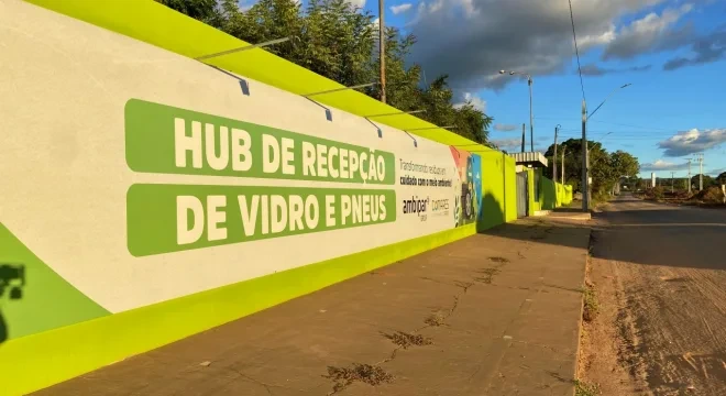 Juazeiro recebe centro regional para descarte gratuito de pneus e vidro com apoio do Comares