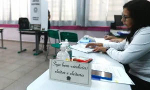Eleições 2026: eleitores já podem se inscrever para atuar como mesários voluntários em outubro