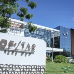 Bolsonaro segue internado com quadro estável após cirurgia no ombro, diz boletim