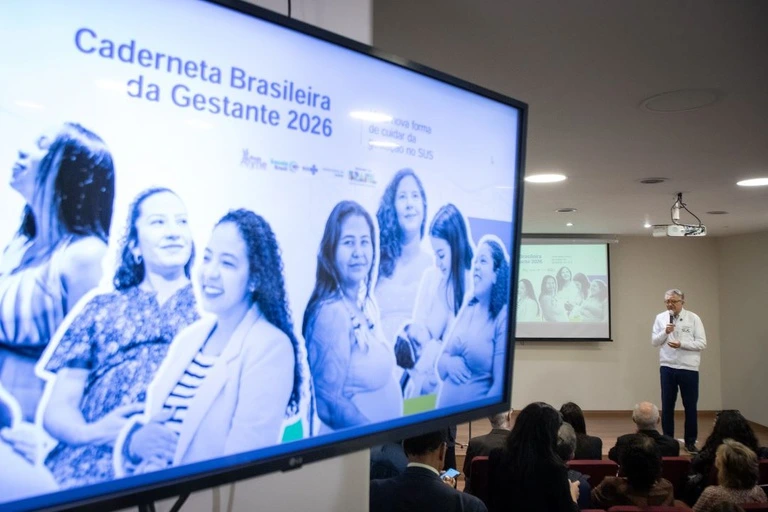 Governo lança versão digital da Caderneta da Gestante integrada ao Meu SUS Digital