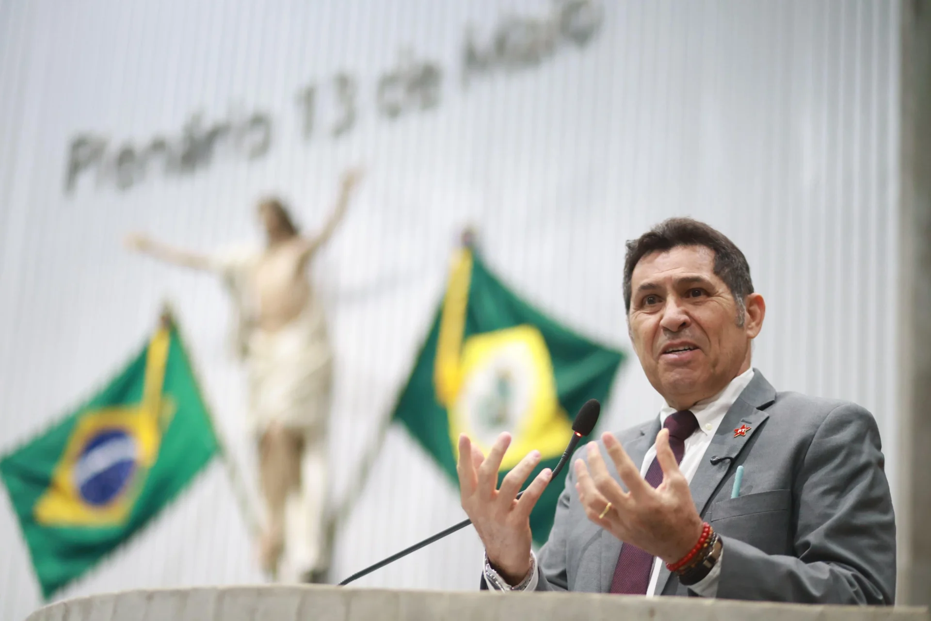p.12 De Assis Diniz repercute caso Banco Master
