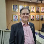 p.12 - Vereador Thiago Esmeraldo propõe estágios para formação de cuidadores de crianças autistas