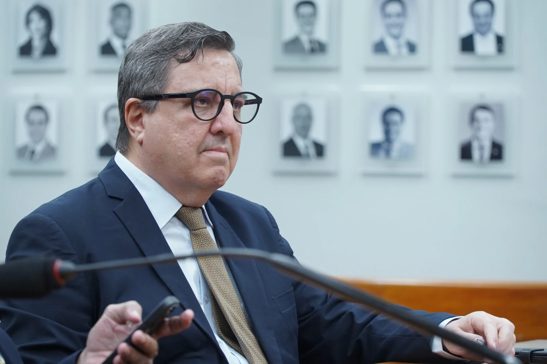 p.15 O nosso papel e abrir a CPI do Banco Master
