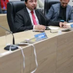 p.17 - Vereador Raimundo Júnior cobra solução urgente para rua deteriorada que ameaça muro do CT do Icasa em Juazeiro do Norte