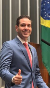 Eduardo Bismarck destaca força cultural e econômica do São João nordestino em discurso no plenário