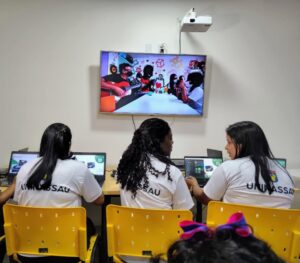 Iniciativa oferta 100 bolsas de graduação EaD gratuitas para pessoas com TEA e mães de crianças autistas