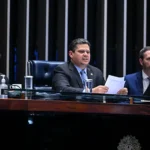 PEC reduz idade de aposentadoria de agentes de saúde e deve ser votada no Senado até 15 de julho