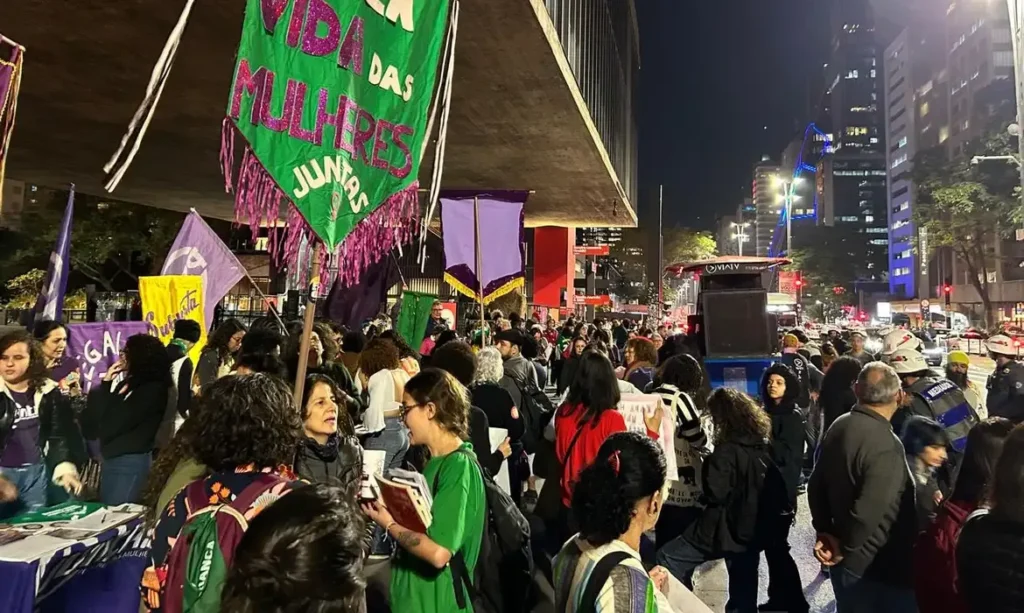 Ato em São Paulo defende norma do Conanda sobre aborto legal para crianças vítimas de estupro 1 Ato em São Paulo defende norma do Conanda sobre aborto legal para crianças vítimas de estupro