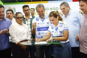 Governo do Ceará autoriza R$ 19,6 milhões para pavimentar ligação entre Morada Nova e Uiraponga