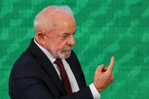 Lula chega ao G7 diante de tarifas dos EUA, restrições europeias e desafios para exportações brasileiras