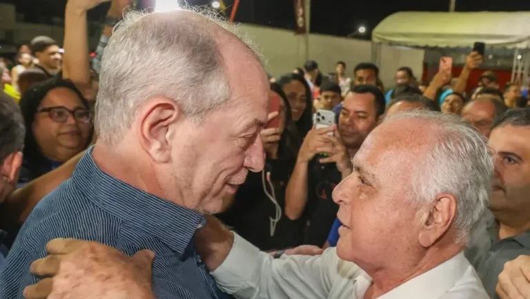 Ciro Gomes e Roberto Pessoa retomam diálogo durante agenda de pré-campanha e movimentam cenário eleitoral do Ceará