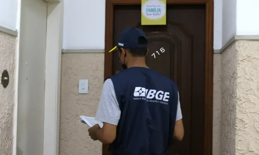 IBGE abre 1.414 vagas temporárias para censos agropecuário e da população em situação de rua