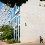 p.15 - Falta de pagamento de bolsa-incentivo pelo Ministério da Saúde