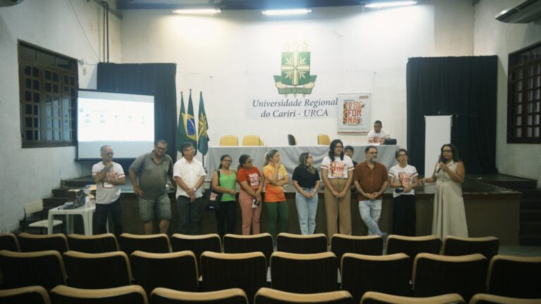 SINDSMCRATO - 2º SEFORMA debate saúde do trabalhador e cria comitê observatório em parceria com a URCA e participação das diretoras no 7º Encontro de Mulheres da CTB 2 {"temperature":5600,"tint":-6.6264877}