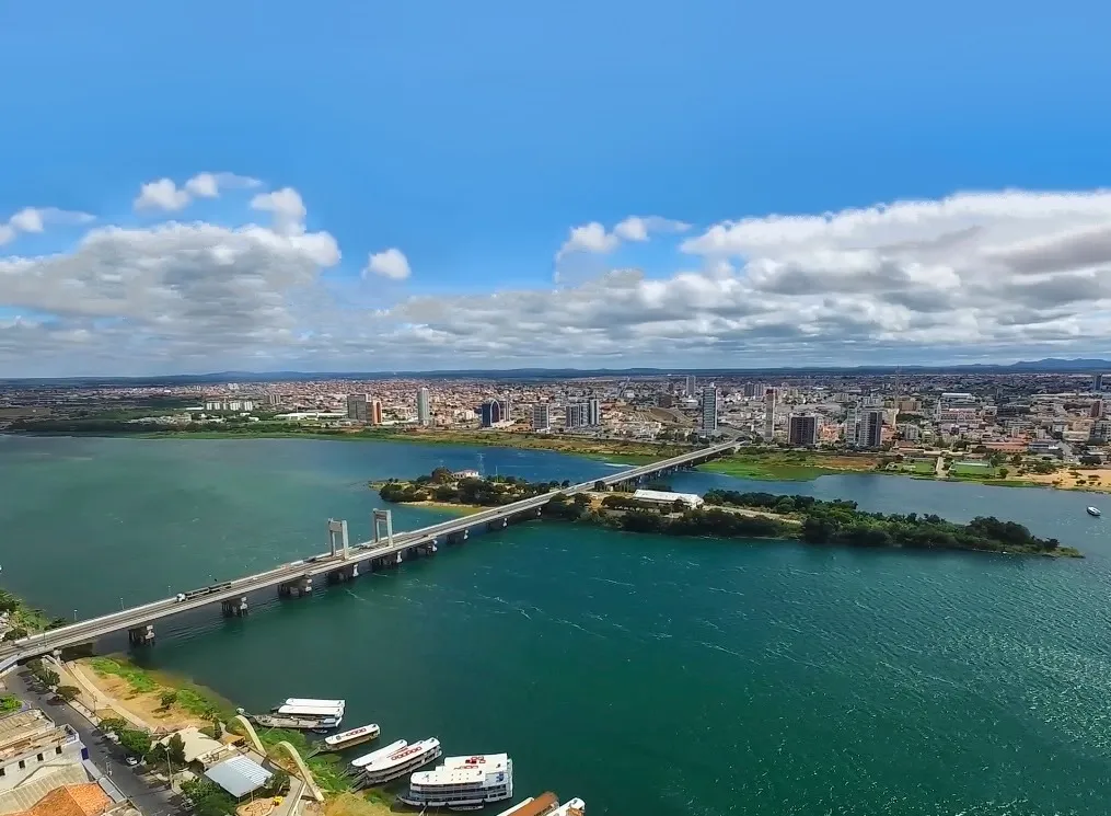 p.18 - Cidades do interior nordestino impulsionam desenvolvimento além das capitais