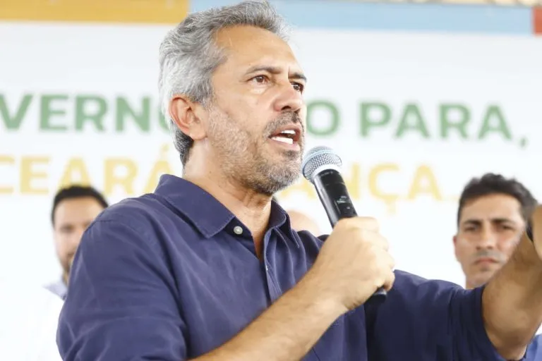 Na reta final, Elmano negocia chapa da base aliada e já mira os desafios de um segundo mandato
