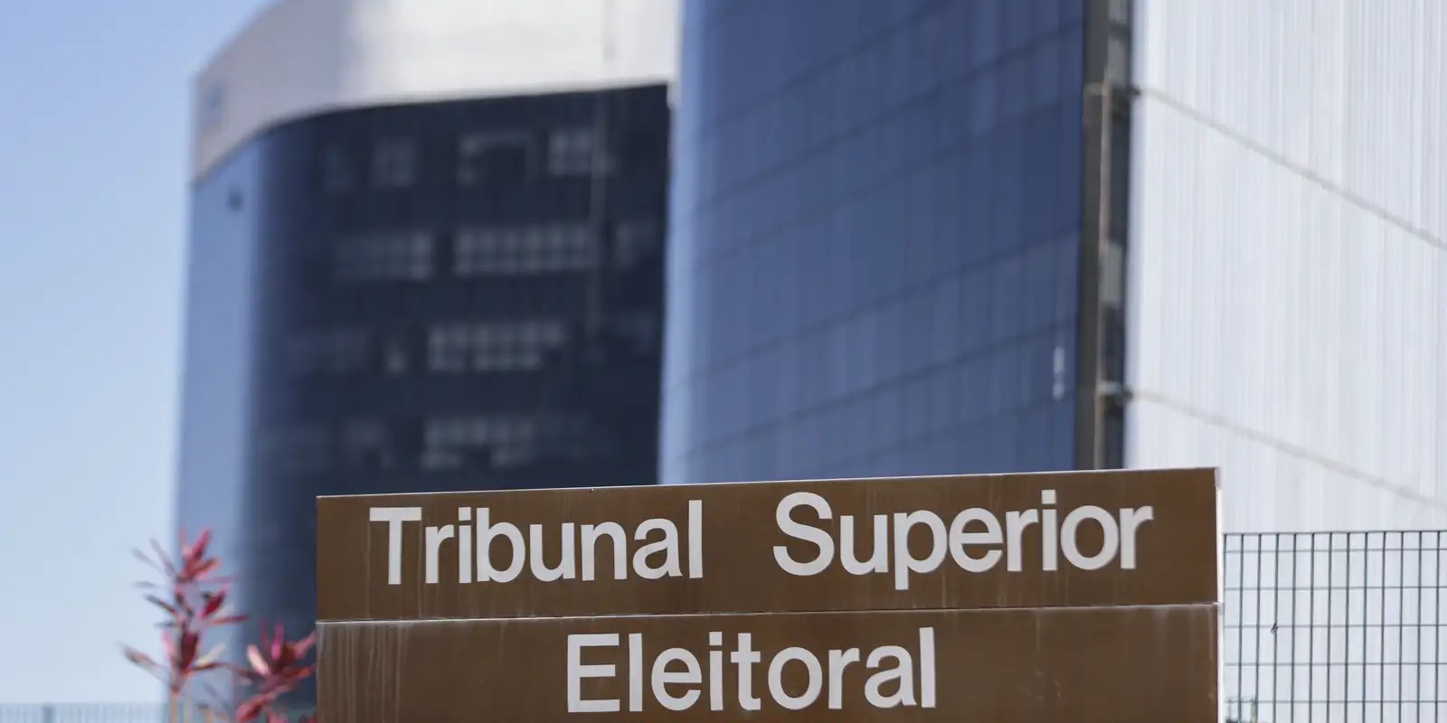Edifício-sede do Tribunal Superior Eleitoral em Brasília