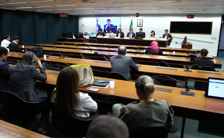 Audiência pública da Comissão de Educação da Câmara sobre o Fies para cursos de medicina