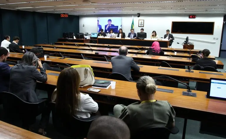 Audiência pública da Comissão de Educação da Câmara sobre o Fies para cursos de medicina