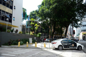 Fachada da Secretaria de Estado da Polícia Civil no centro do Rio de Janeiro