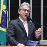 Deputado Tadeu Veneri durante debate na Câmara dos Deputados