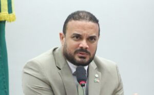 Deputado Capitão Alden em audiência na Câmara