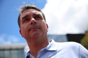 Federação Brasil da Esperança aciona TSE por declarações sobre urnas