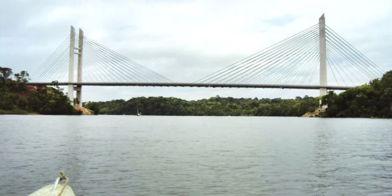 Ponte internacional entre Oiapoque, no Amapá, e Saint-Georges, na Guiana Francesa